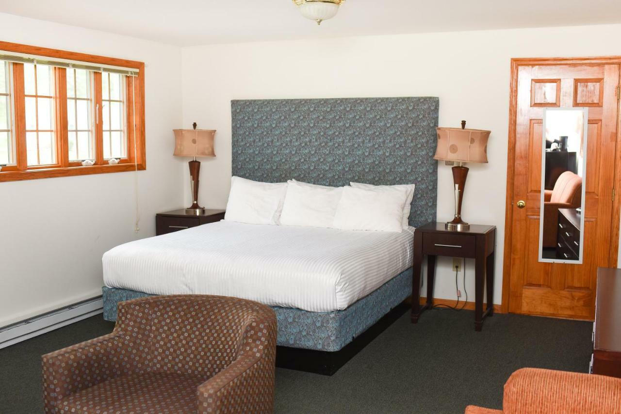 Chestnut Grove Family Resort マウント・ポコノ エクステリア 写真